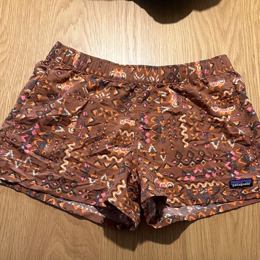 Patagonia Barely Baggies Short 2 1/2”